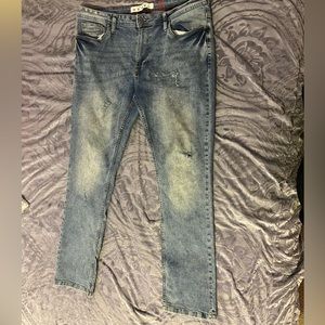 cow boy pant embroidered pants / design on back pocket 36x32